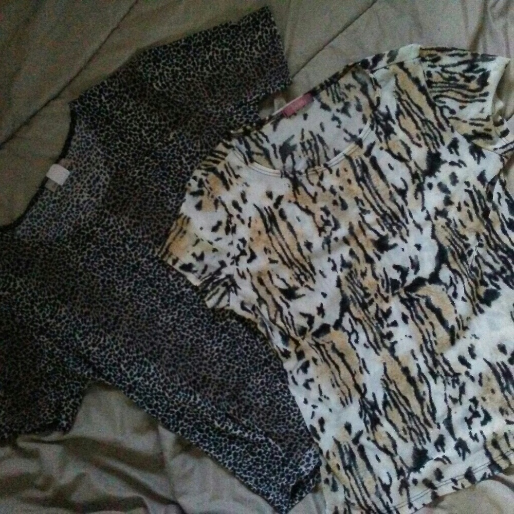 Tops for 15% off bundle deal ✌👌💛✨